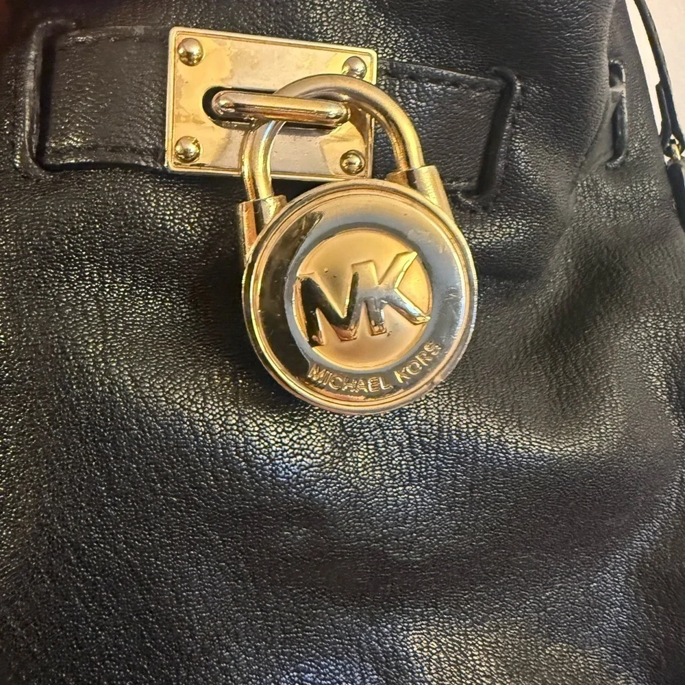 Michael Kors Black Leather Hobo Shoulder Bag | Gold Hardware | MK Logo